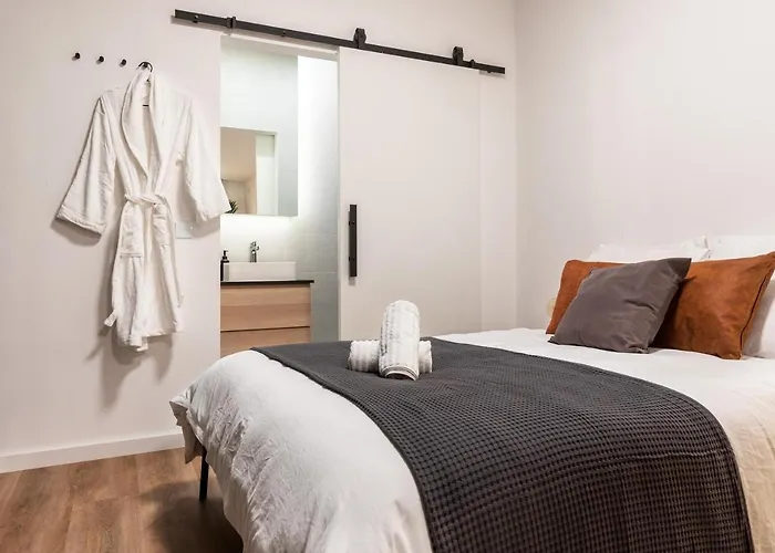 New Pearl Of Scheveningen Black Swan A Family Loft 180a